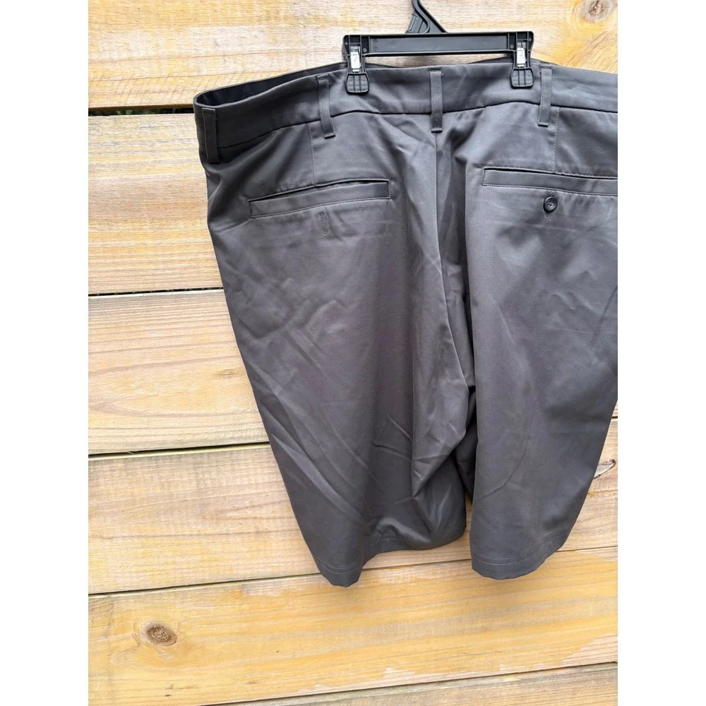 The Foundry Supply Co Mens 44 Gray Comfort Stretch Performance Golf Shorts Solid